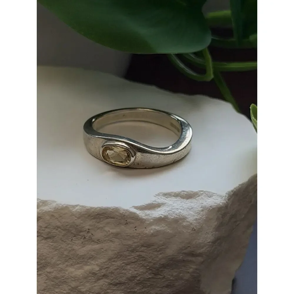 925 Sterling Silver Oval Yellow Citrine Band Ring Size 8